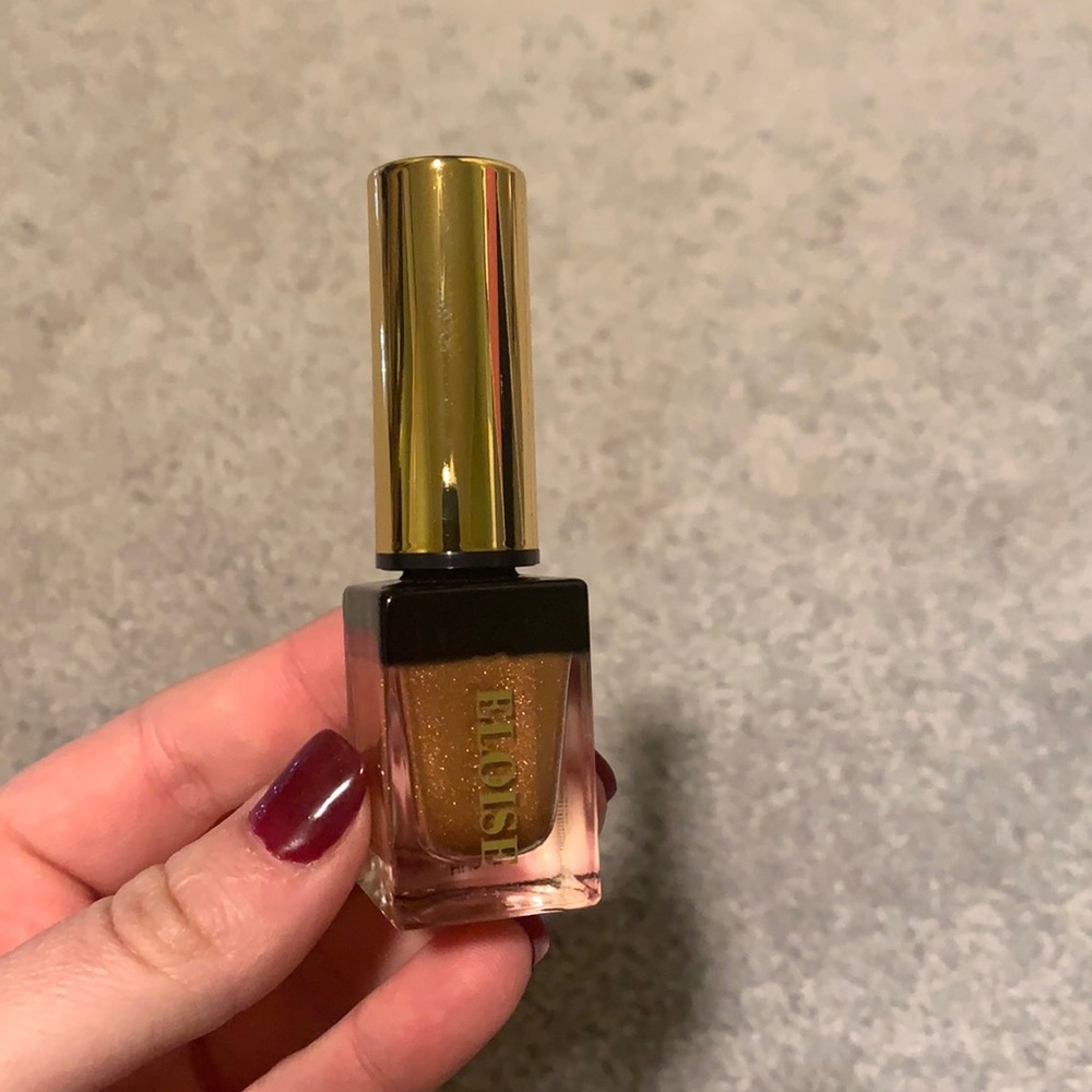 Eloise Get Lit metallic foiled eyeshadow in the color Pure Gold